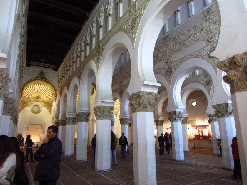 Interior de la sinagoga